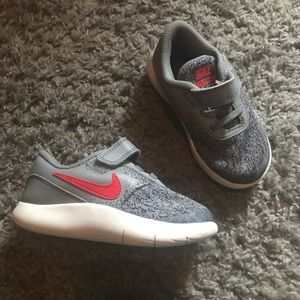 Toddler gray and red athletic nike shoes size 9